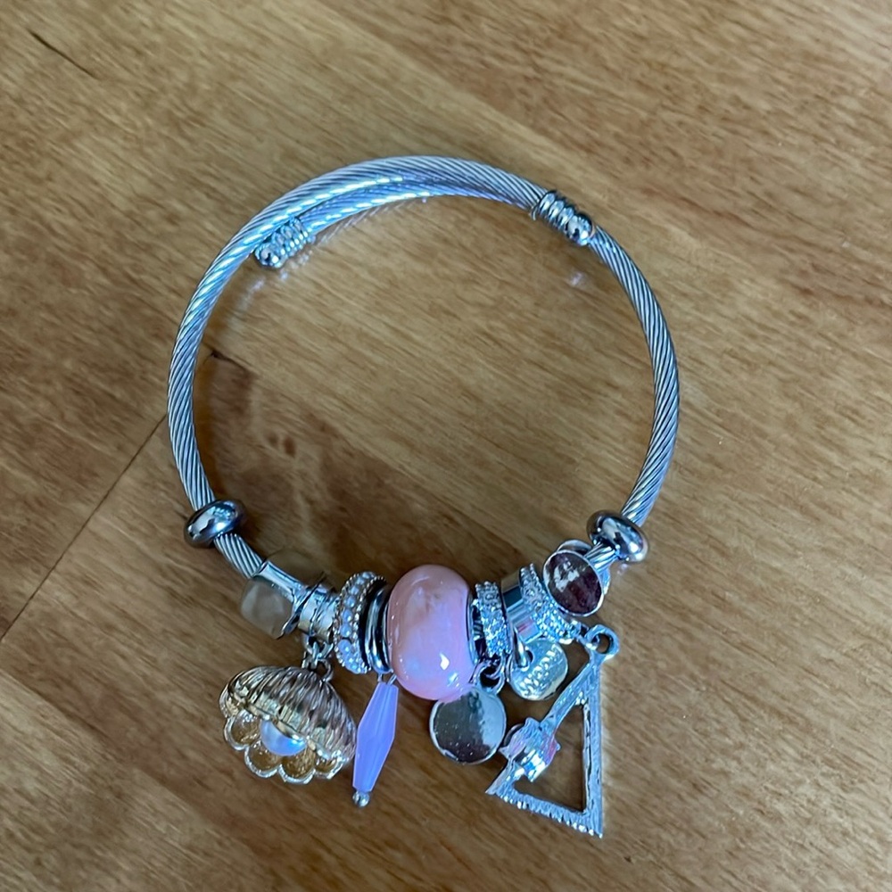 Silver plated bracelet very cute